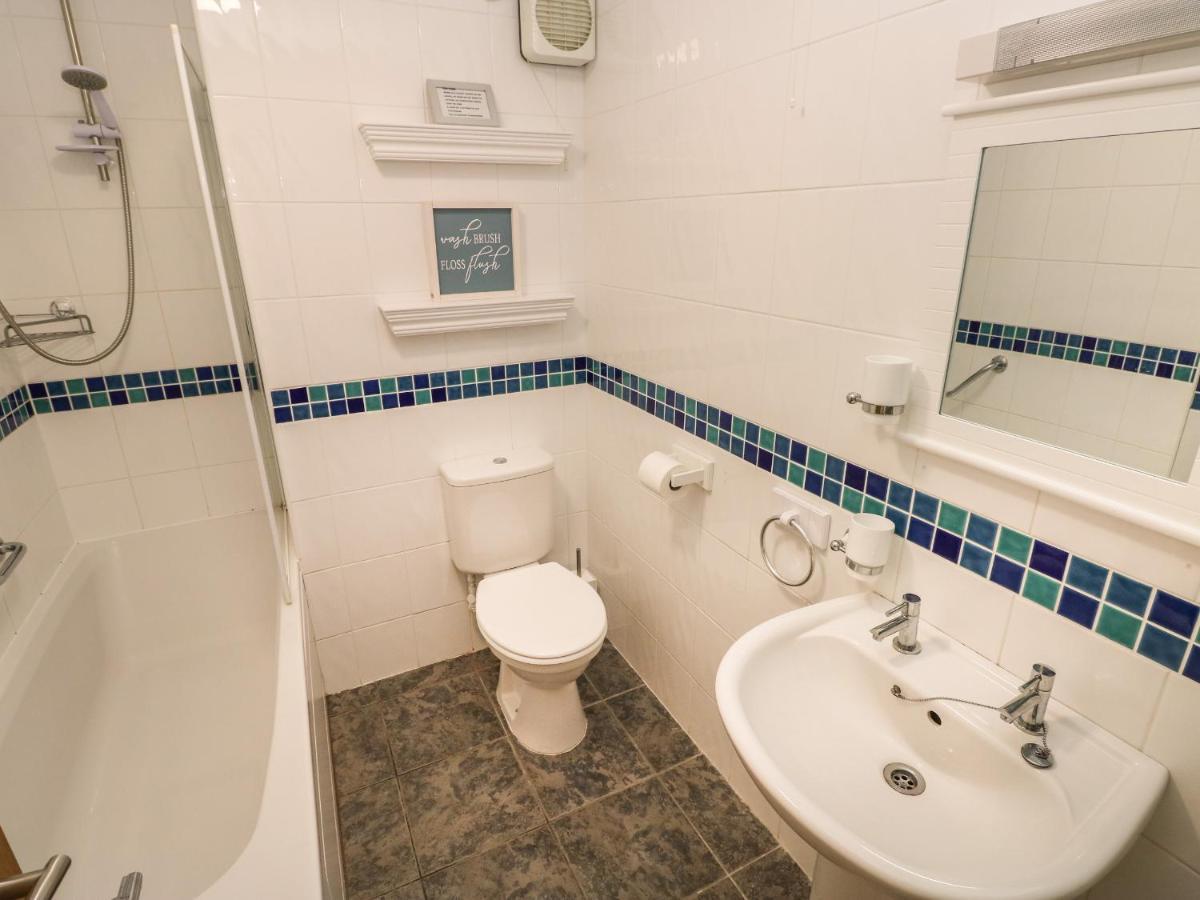 Sea Drift Apartment Тенби Екстериор снимка